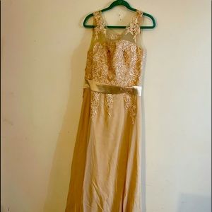 Beautiful Evening gown back lace up ties